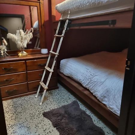 Odessa At Leavers Hotel Кресуик Екстериор снимка