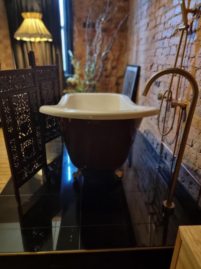 Odessa At Leavers Hotel Кресуик Екстериор снимка