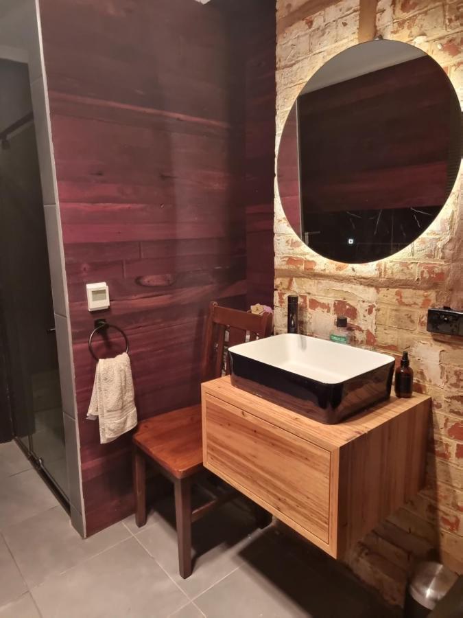 Odessa At Leavers Hotel Кресуик Екстериор снимка